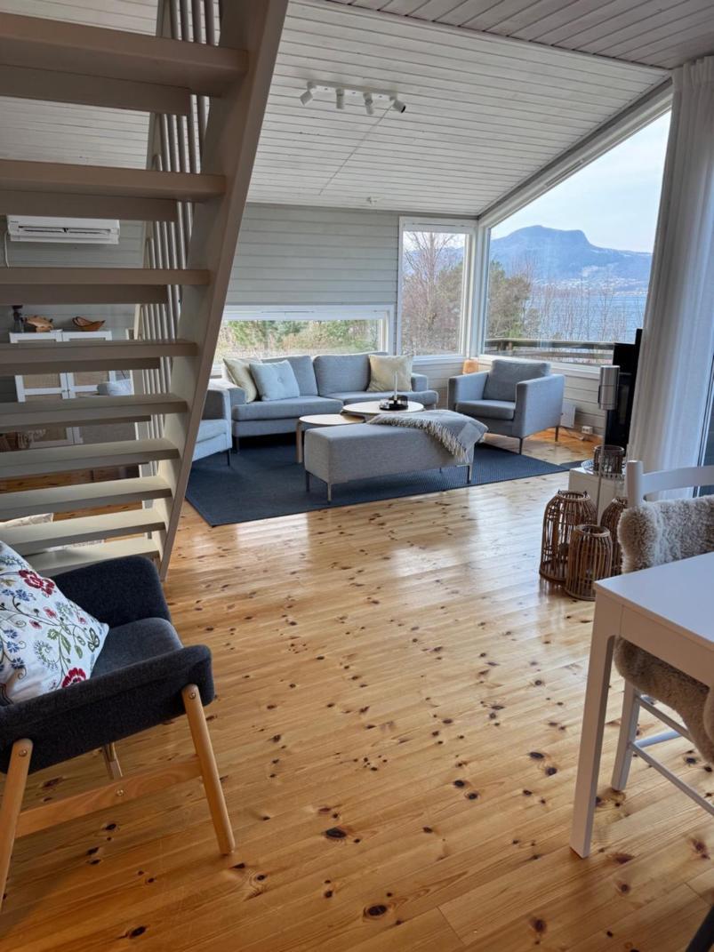 요플란드 Charming House Located By The Fjord With The Pultpitrock Within Short Distance 빌라 외부 사진